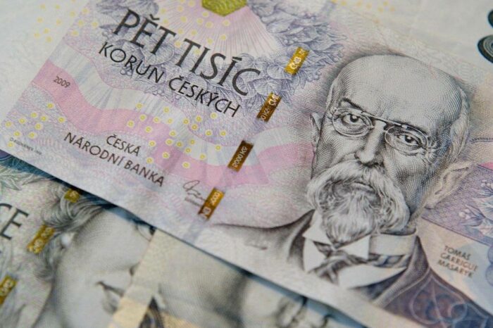 Poslanci posunuli řešení koncesionářských poplatků do třetího čtení