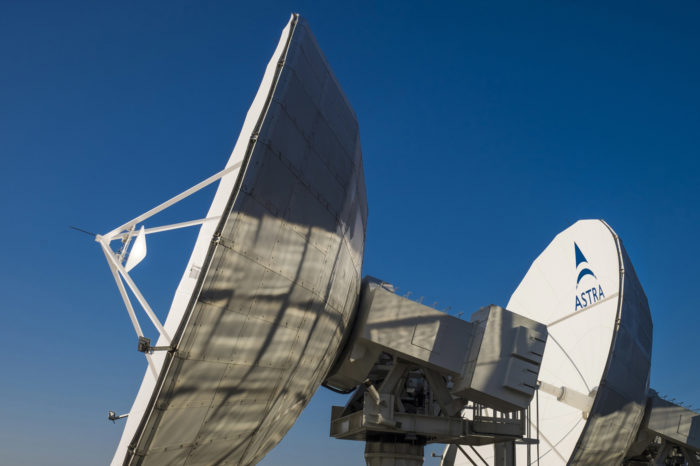 Klienti Skylinku a freeSATu mohou v listopadu sledovat tři programy navíc v rámci volného vysílání